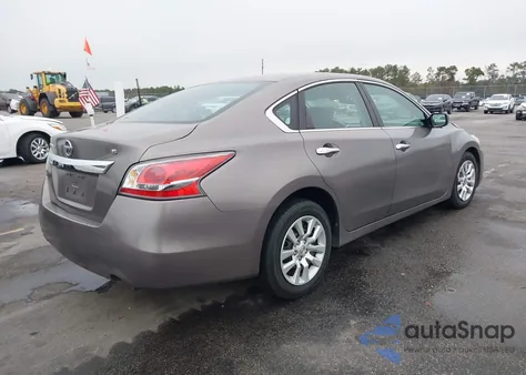 2015 Nissan Altima 2.5/2.5 S/2.5 Sl/2.5 Sv z USA, uszkodzony, nr VIN 1N4AL3AP8FC288792